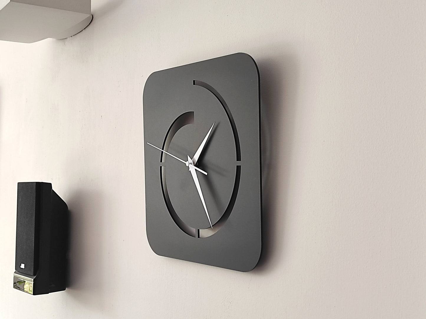 Square Modern Wall Clock - Minimalist Black Design with Broken Circle Pattern