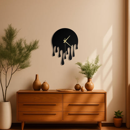 Melting Clock Wall Art - Creative Dripping Design with Gold Hands